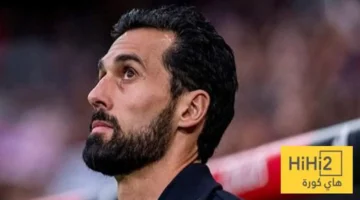 أربيلوا يواجه انتقادات حادة بعد تناقض تصريحاته الإعلامية مع حديثه للاعبي الفريق